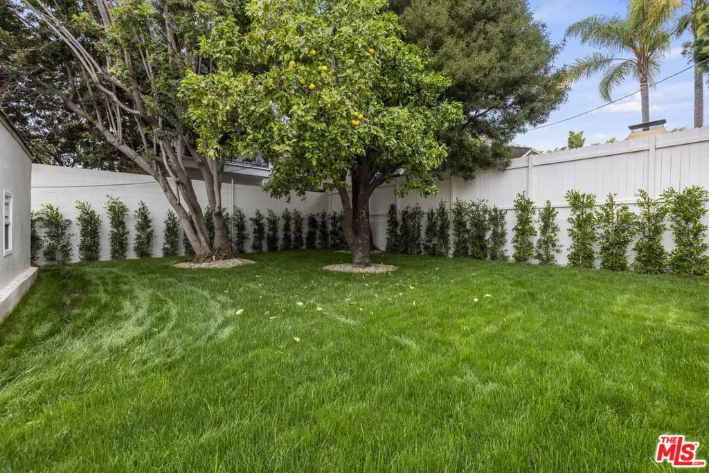 1337 N Orange Grove Avenue, West Hollywood, California 90046 home-pic-27